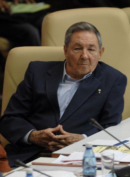 Raúl Castro en el Congreso de la UJC