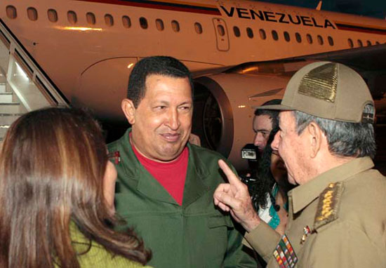 Raúl recibe a Chavez