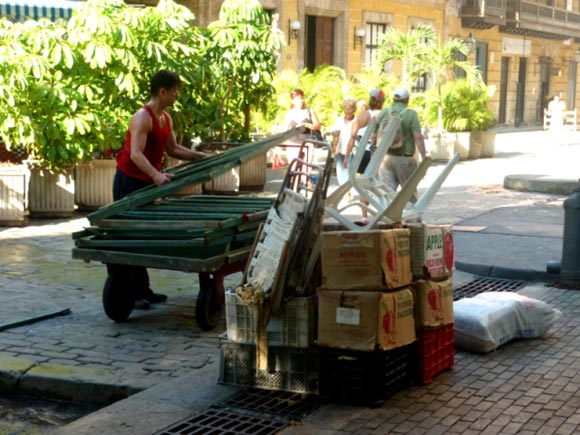 Librerías ambulantes en la Habana Vieja