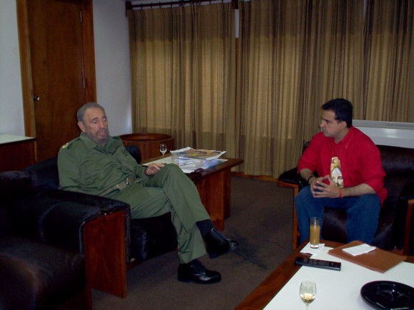 Tarek William Saab y Fidel Castro, en el 2005. Foto: Archivo de TWS