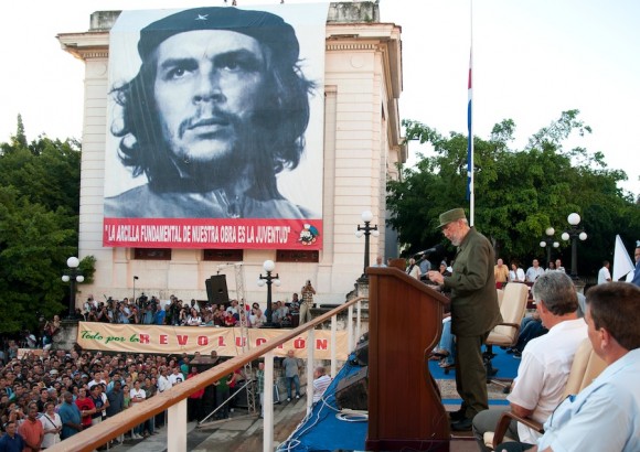 Fidel Castro en la Universidad de La Habana. Foto: Roberto Chile